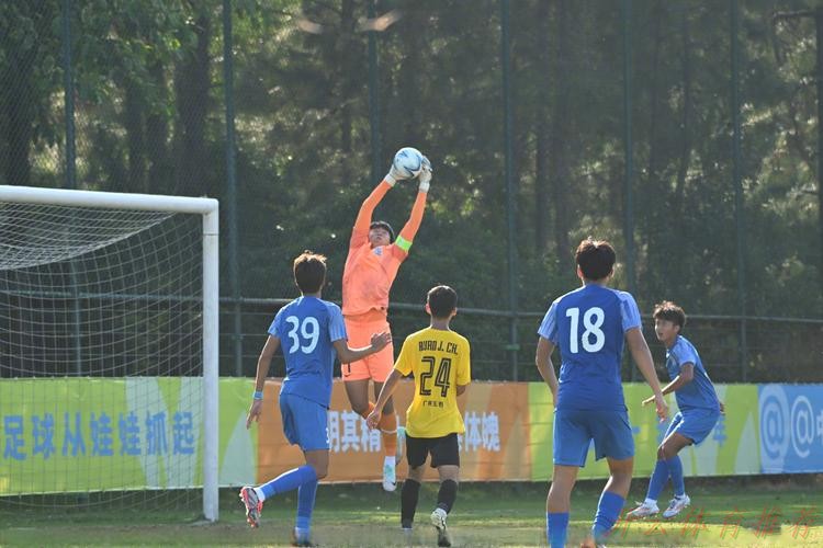 开云体育官方：438场比赛，更激烈、更精彩、更细致——第一届中国青少年足球联赛（男子初中年龄段U13、U15组）全国总决赛暂告一段落